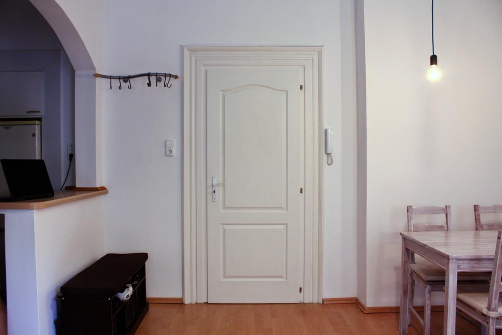 Bpm-Comfy Stay Bajcsy Budapeste Exterior foto